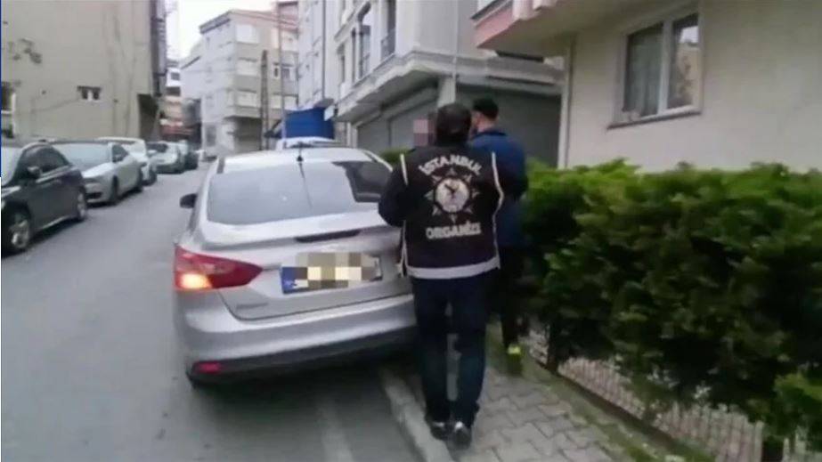 İstanbul’un 5 ilçesinde ‘Mahzen-33’ operasyonu: 16 gözaltı 25